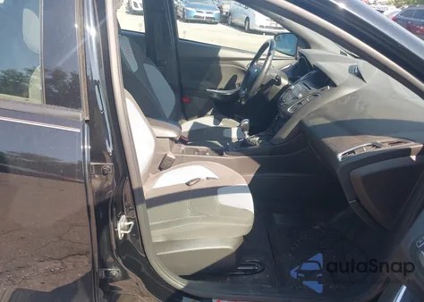 2017 Ford Focus St from USA, damaged, VIN 1FADP3L98HL336021